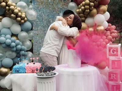 surprise birthday decoration dubai room setup with balloons