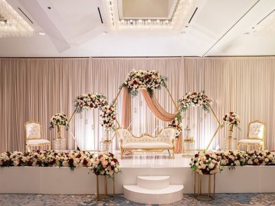 Floral arch wedding decoration Dubai for a grand ballroom entrance
